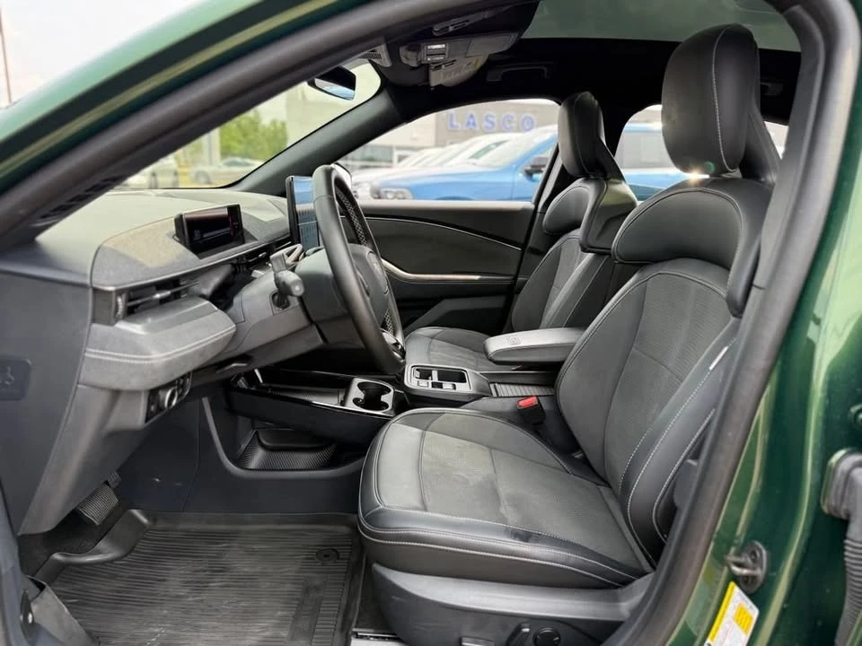 2025 Ford Mustang Mach-E - Image 14 of 20