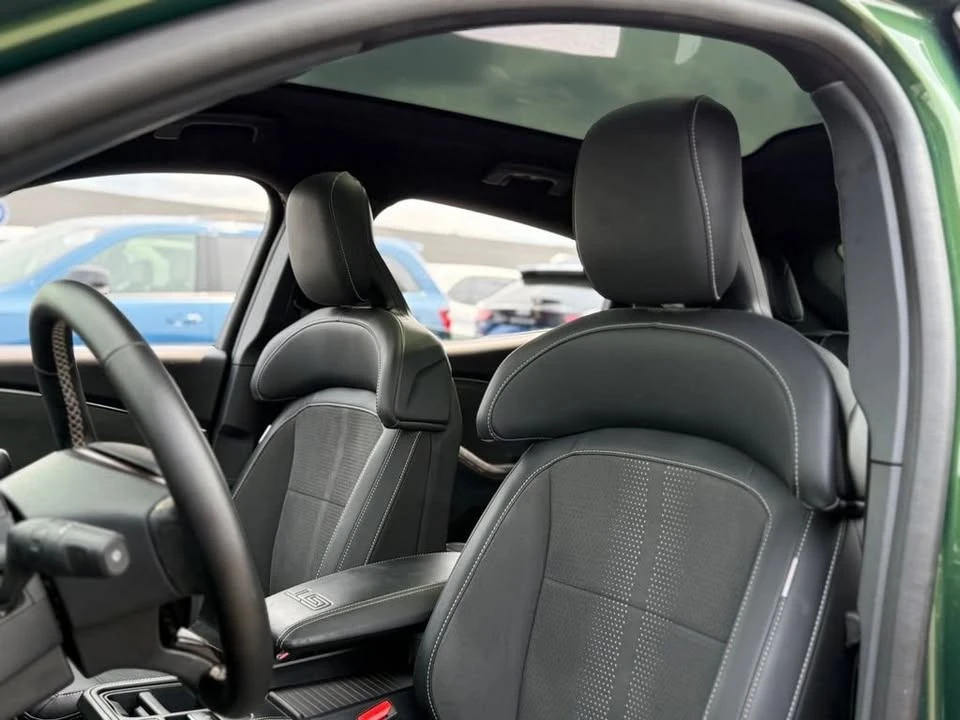 2025 Ford Mustang Mach-E - Image 15 of 20