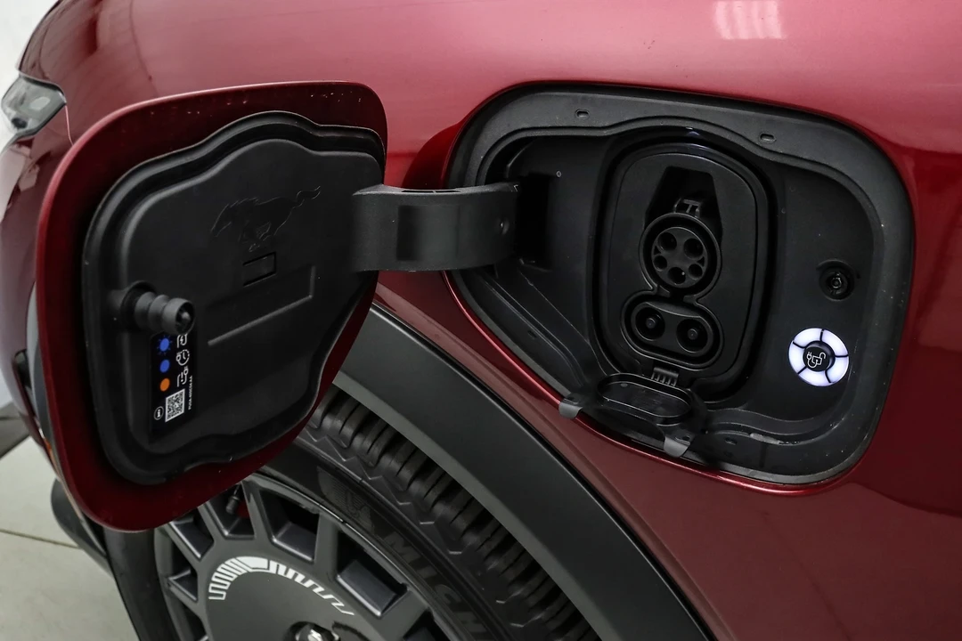 2025 Ford Mustang Mach-E - Image 16 of 21