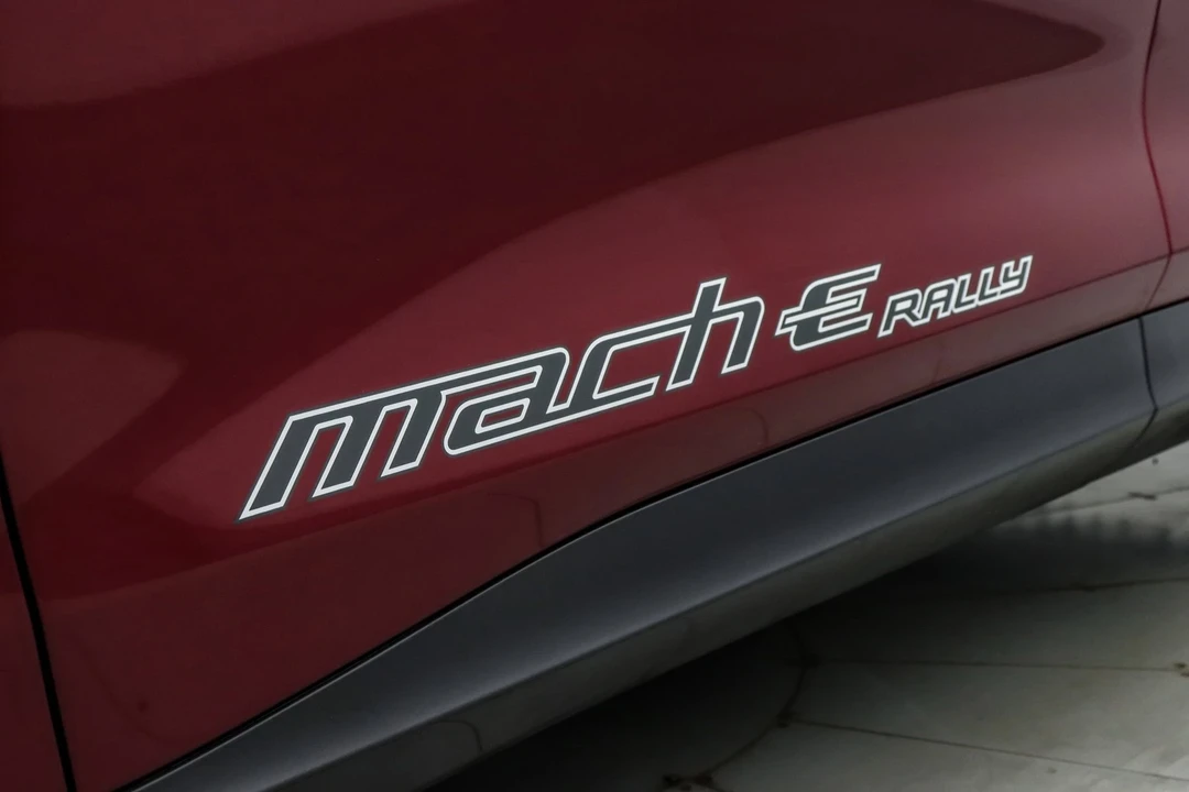 2025 Ford Mustang Mach-E - Image 17 of 21