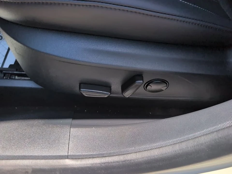 2025 Ford Mustang Mach-E - Image 10 of 20