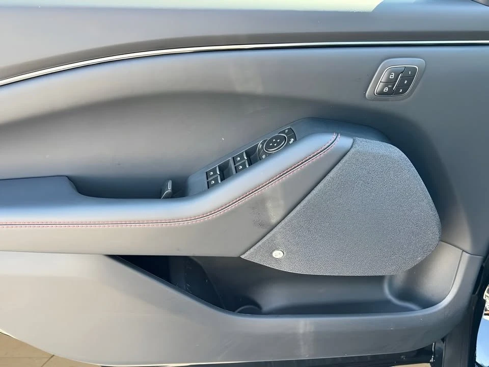 2025 Ford Mustang Mach-E - Image 12 of 20