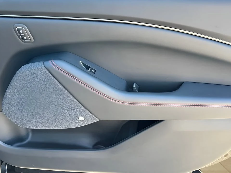 2025 Ford Mustang Mach-E - Image 10 of 20