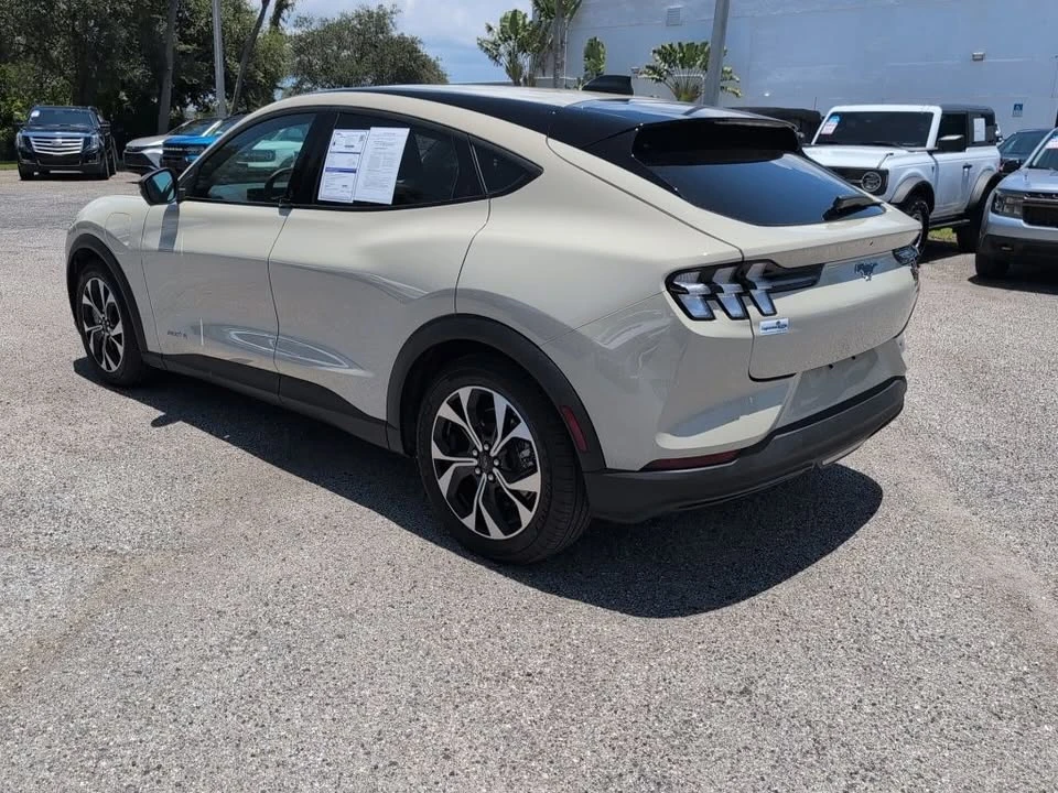 2025 Ford Mustang Mach-E - Image 5 of 20