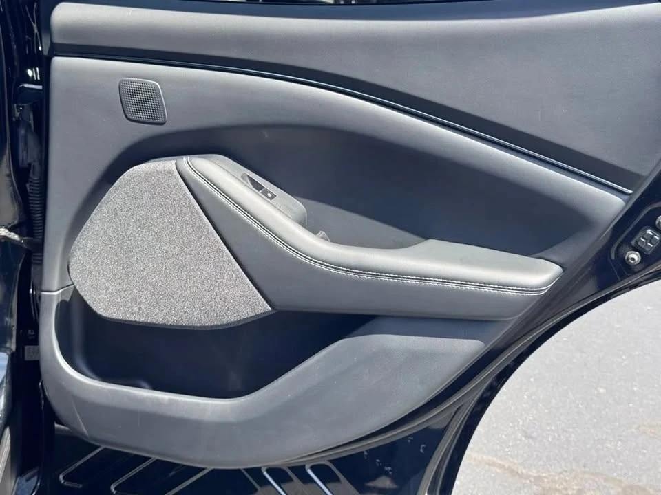 2025 Ford Mustang Mach-E - Image 15 of 20