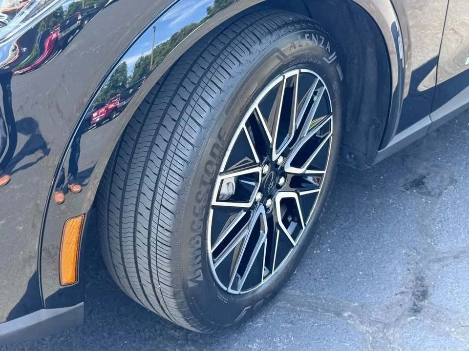 2025 Ford Mustang Mach-E - Image 2 of 20