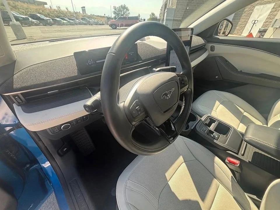 2025 Ford Mustang Mach-E - Image 16 of 20