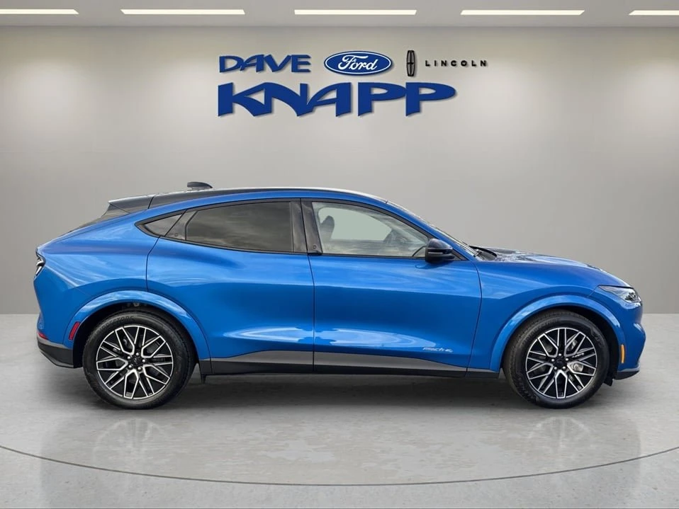 2025 Ford Mustang Mach-E - Image 3 of 18