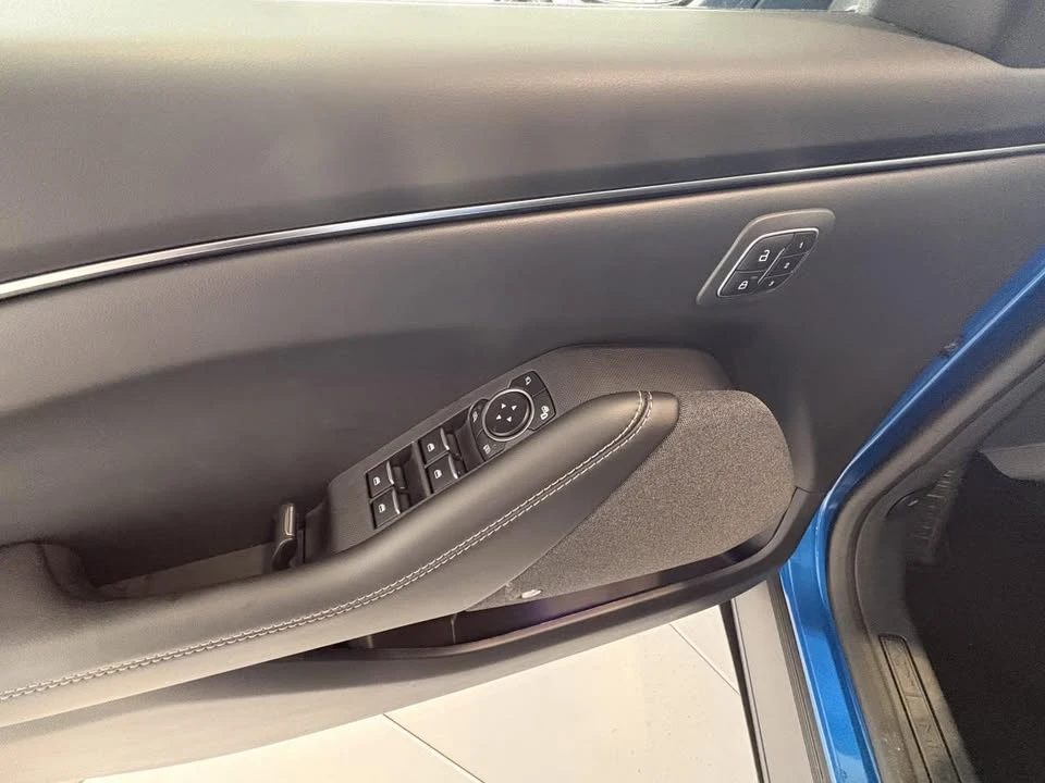 2025 Ford Mustang Mach-E - Image 15 of 15