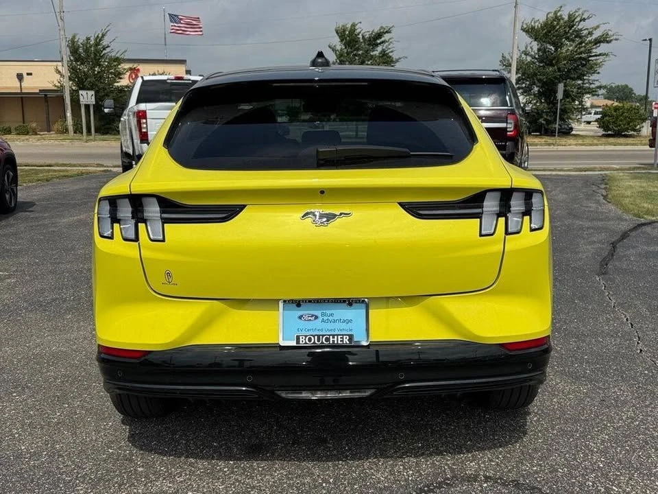 2025 Ford Mustang Mach-E - Image 4 of 20