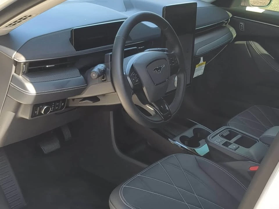2025 Ford Mustang Mach-E - Image 3 of 3