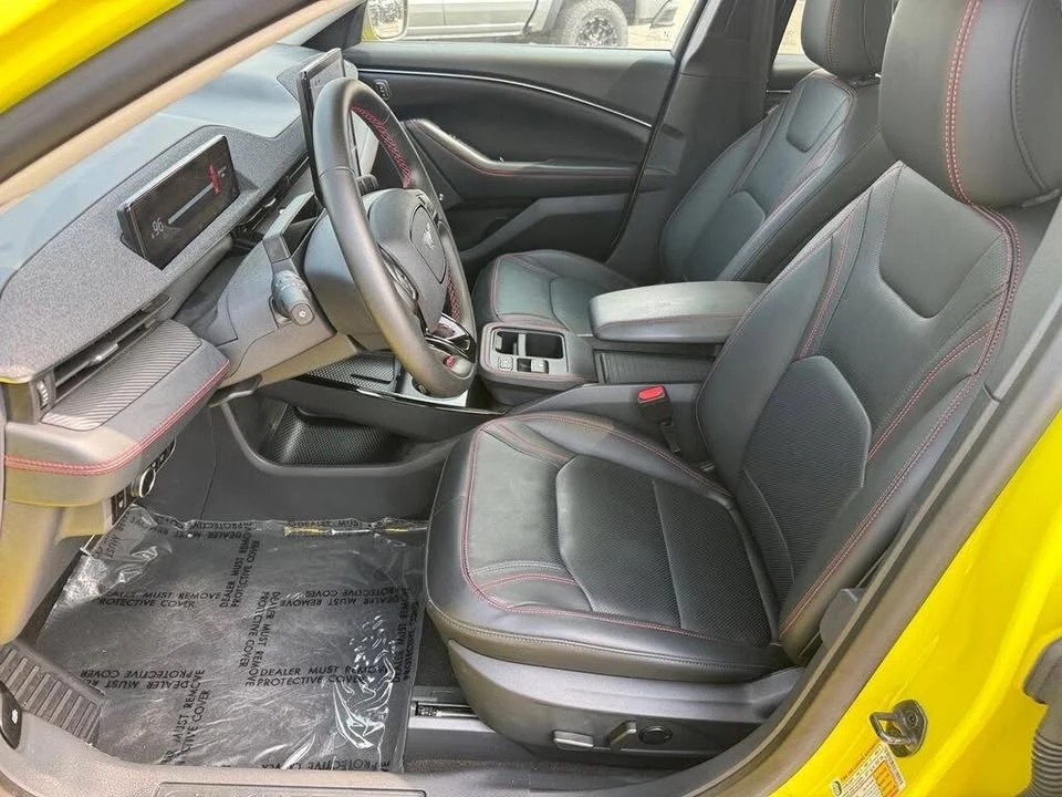 2025 Ford Mustang Mach-E - Image 9 of 20