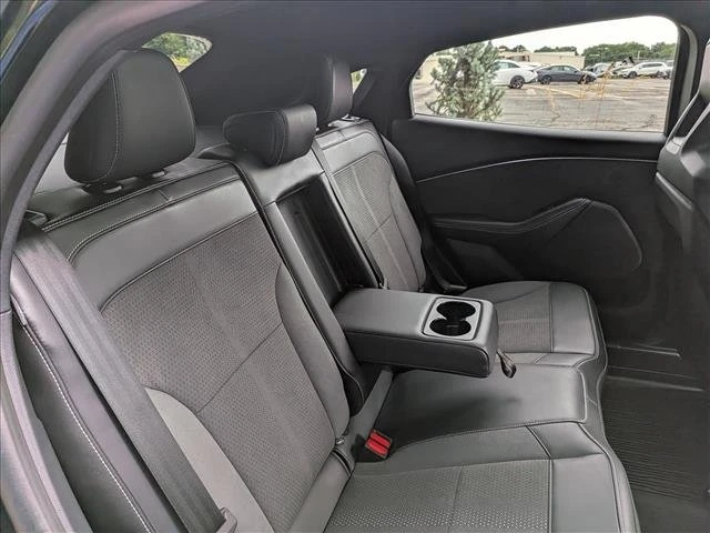 2025 Ford Mustang Mach-E - Image 17 of 20
