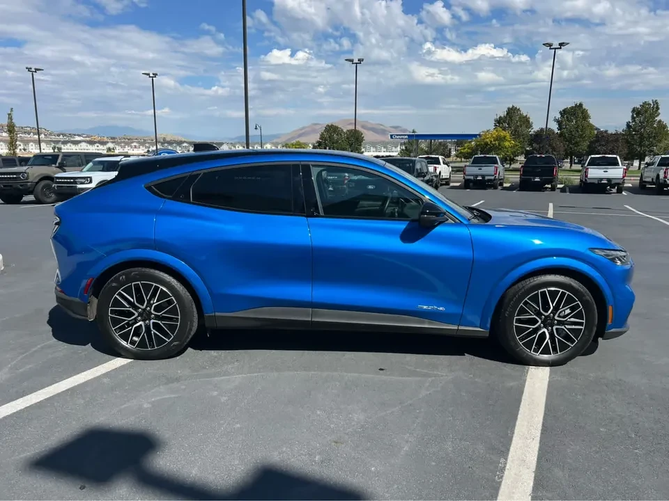 2025 Ford Mustang Mach-E - Image 6 of 20