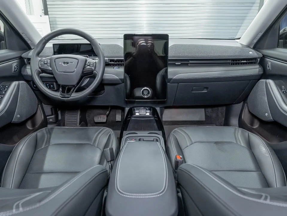 2025 Ford Mustang Mach-E - Image 13 of 20