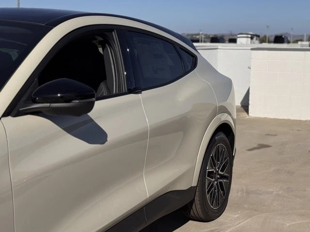 2025 Ford Mustang Mach-E - Image 9 of 12