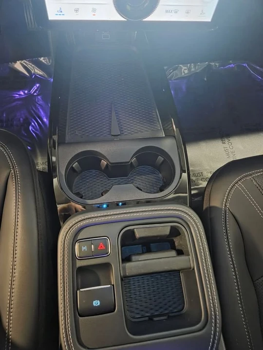 2025 Ford Mustang Mach-E - Image 9 of 17