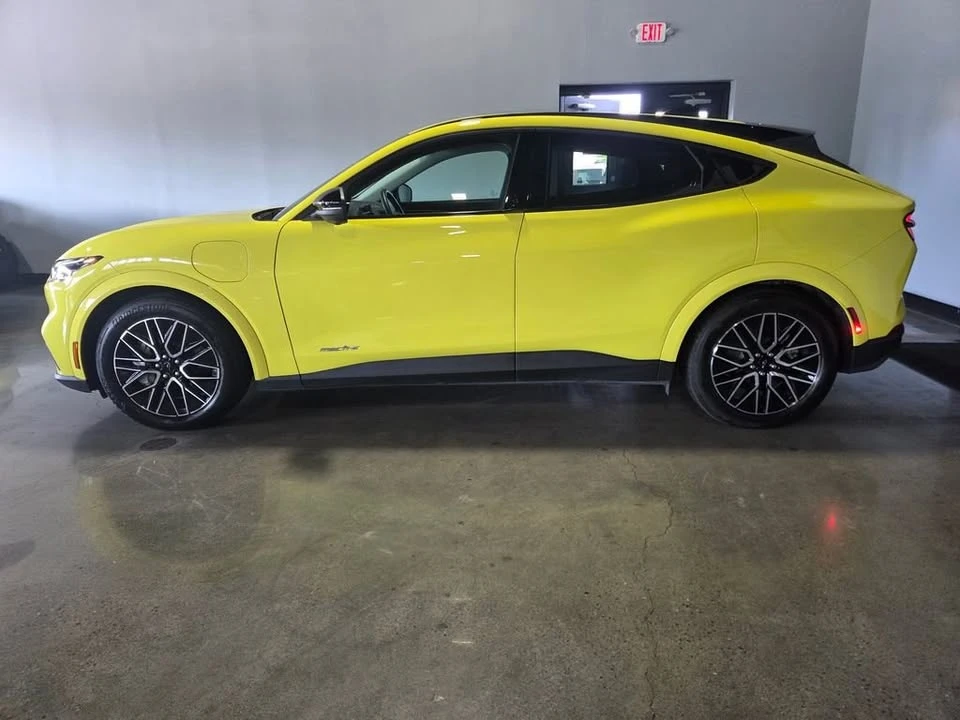 2025 Ford Mustang Mach-E - Image 5 of 17