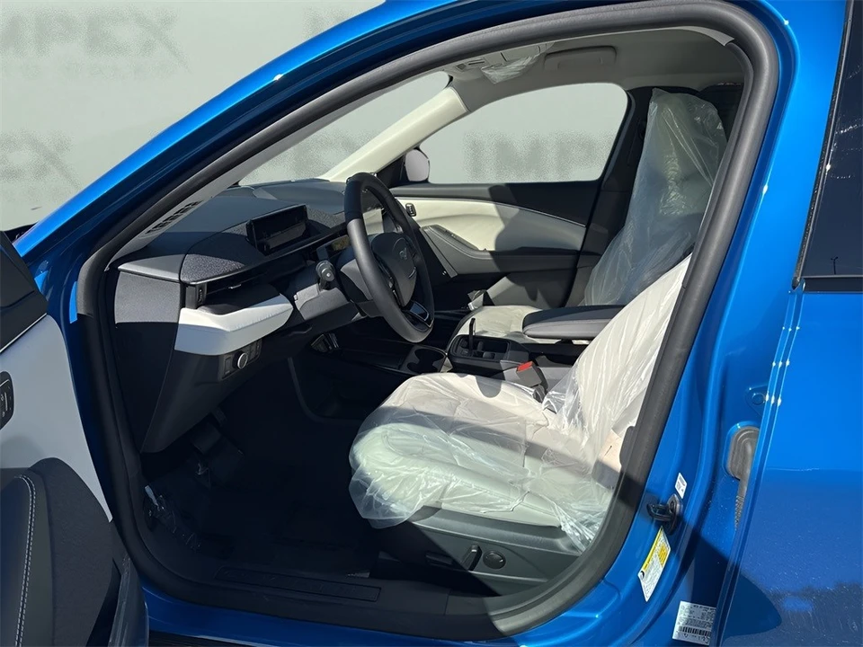 2025 Ford Mustang Mach-E - Image 9 of 12