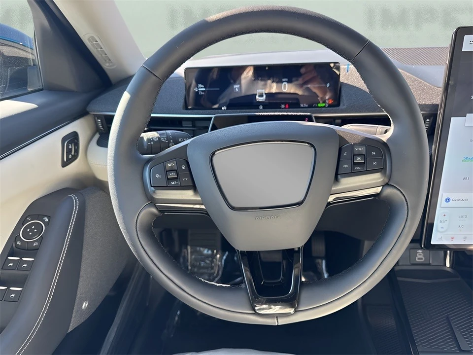 2025 Ford Mustang Mach-E - Image 14 of 21