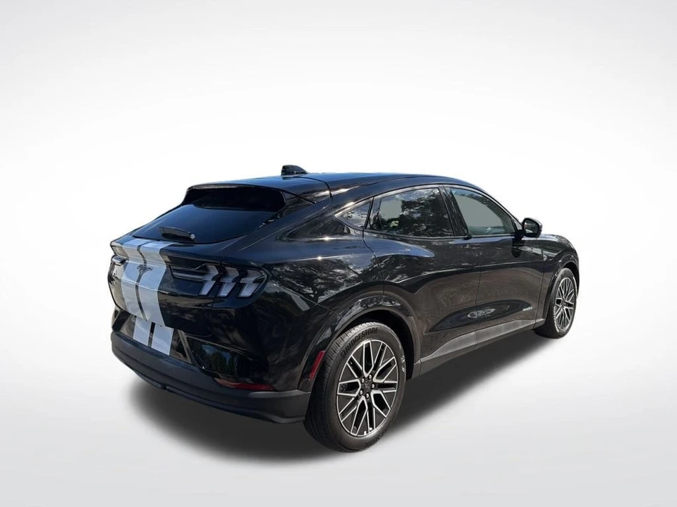 2025 Ford Mustang Mach-E - Image 5 of 12