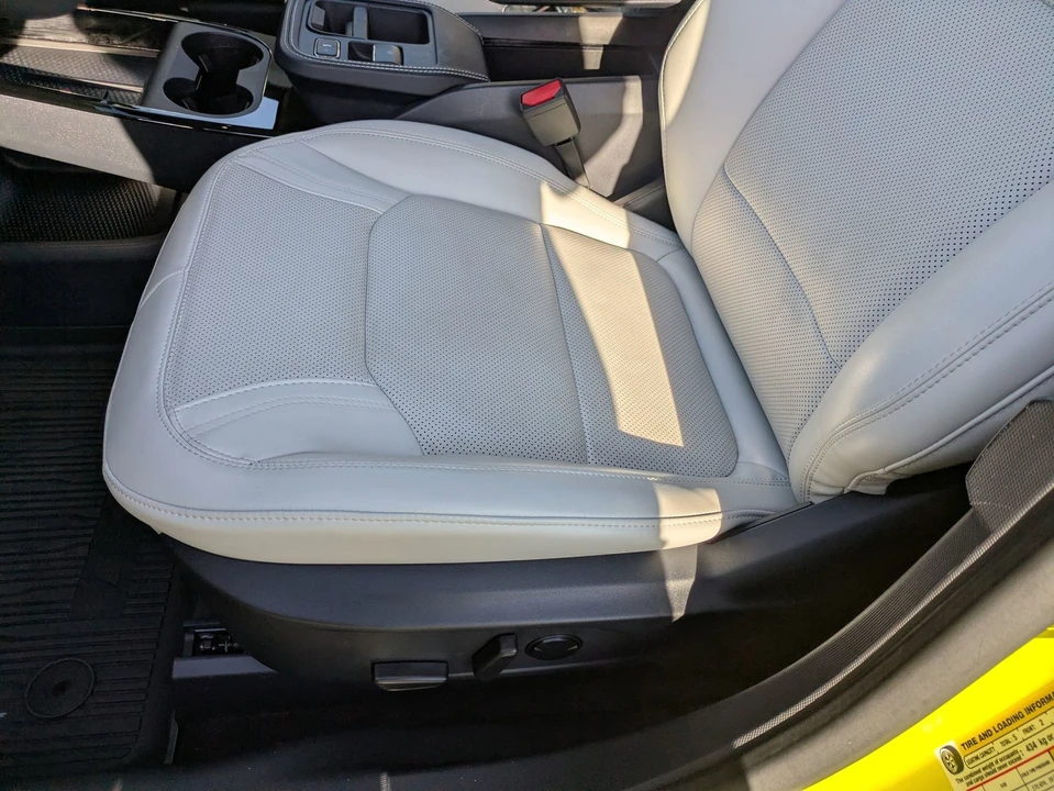 2025 Ford - Image 14 of 31