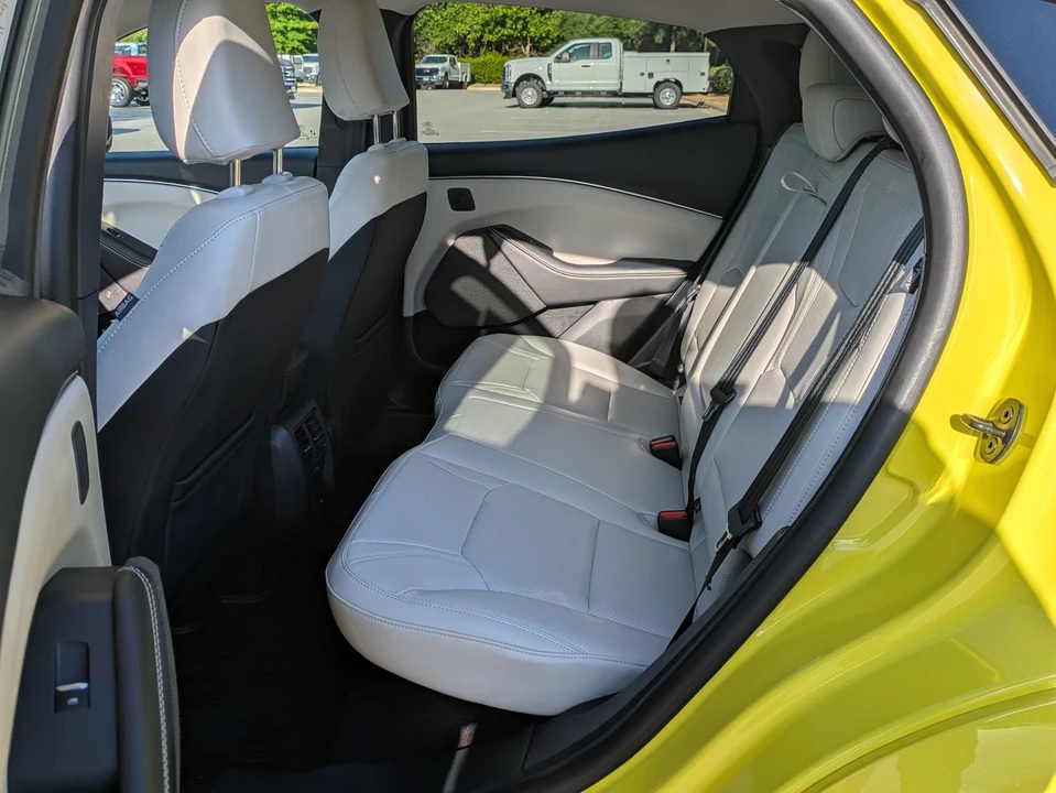 2025 Ford - Image 30 of 31