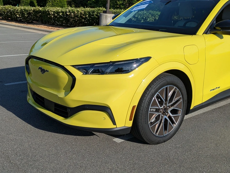 2025 Ford - Image 10 of 31