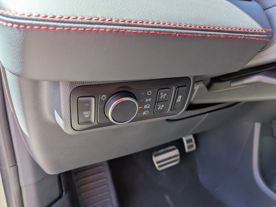 2025 Ford Mustang Mach-E - Image 18 of 31