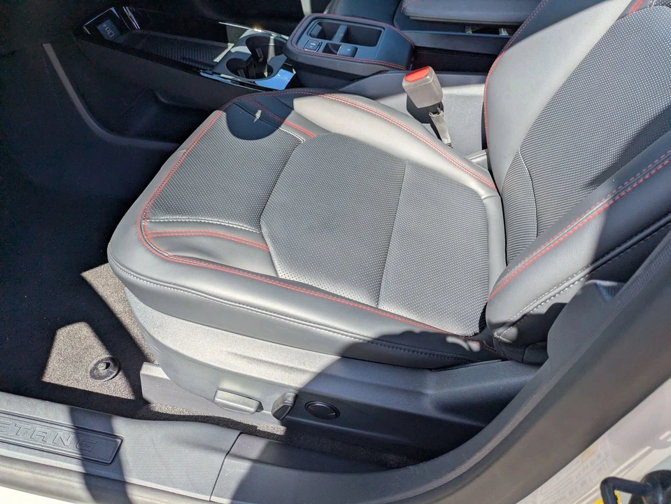2025 Ford Mustang Mach-E - Image 14 of 31