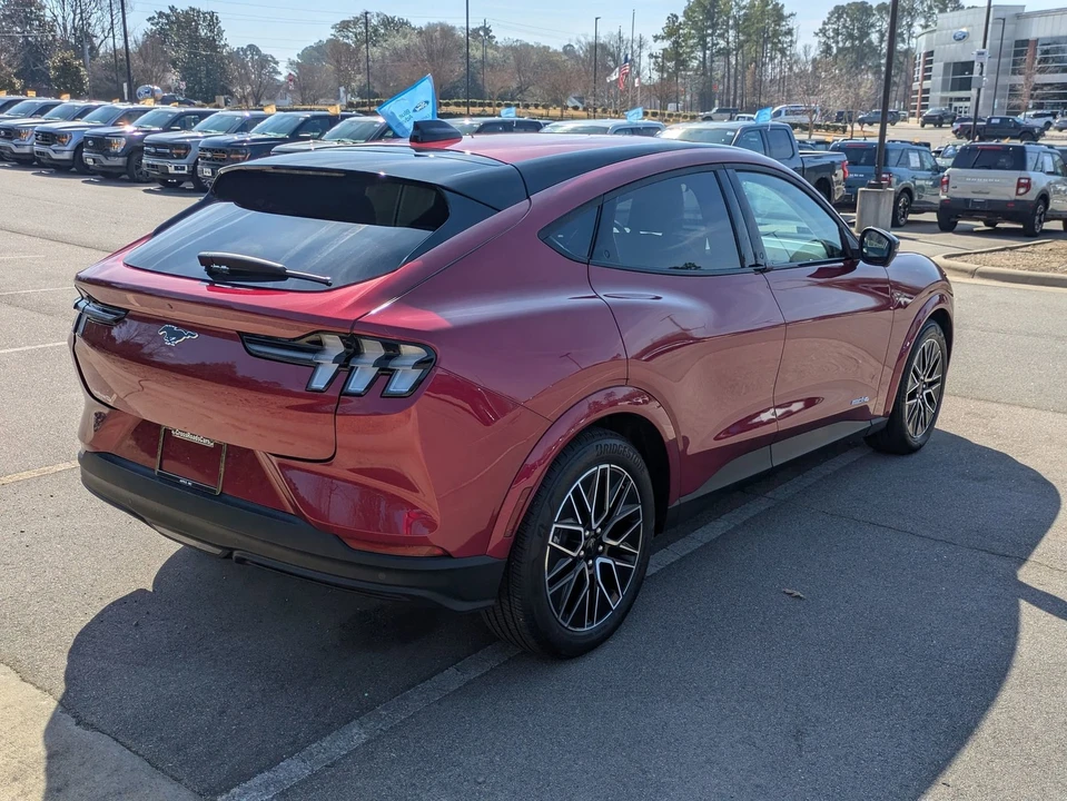 2025 Ford Mustang Mach-E - Image 4 of 21