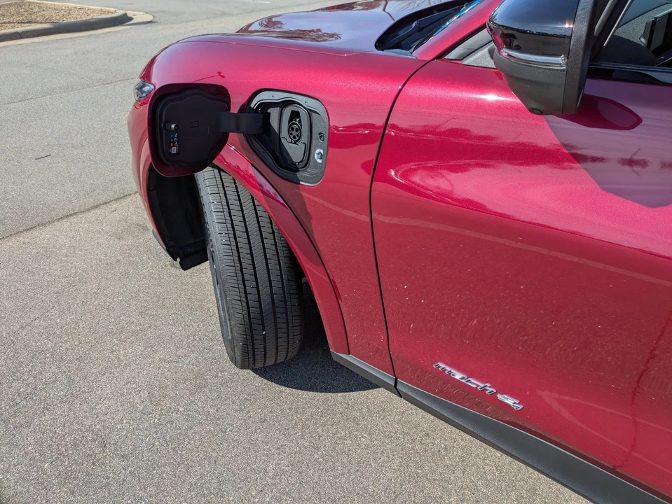 2025 Ford Mustang Mach-E - Image 12 of 21
