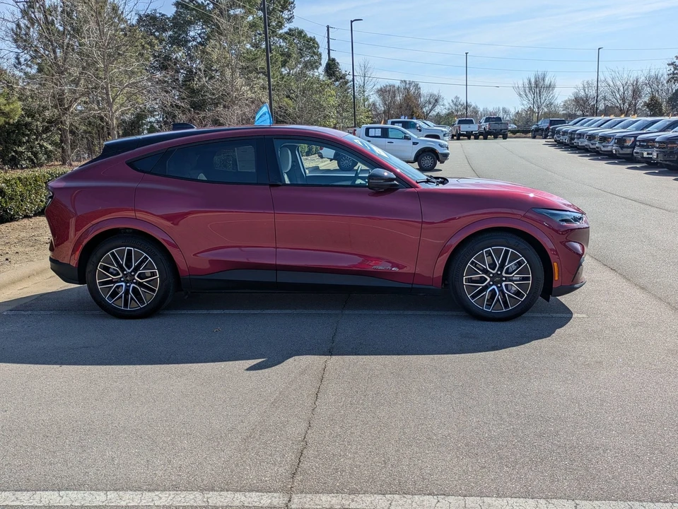 2025 Ford Mustang Mach-E - Image 3 of 21