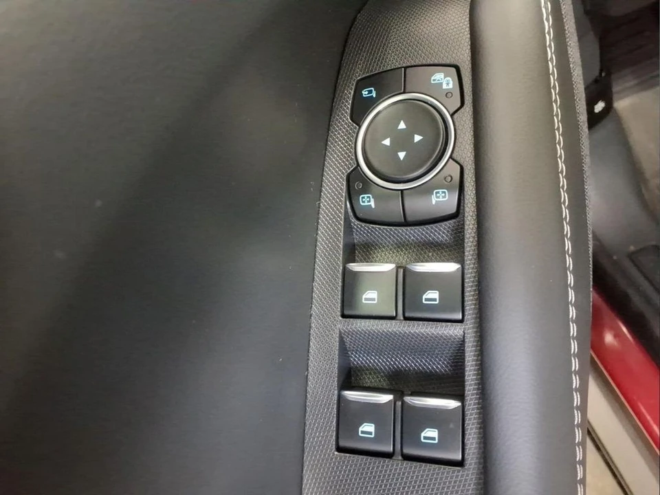 2025 Ford Mustang Mach-E - Image 14 of 21