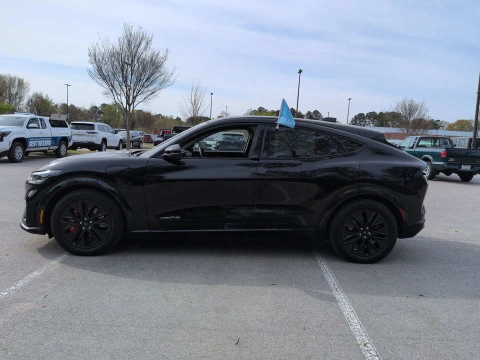 2025 Ford Mustang Mach-E - Image 5 of 21