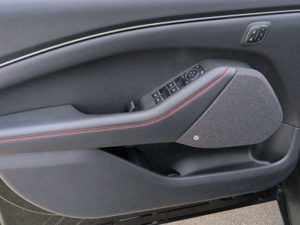 2025 Ford Mustang Mach-E - Image 13 of 21