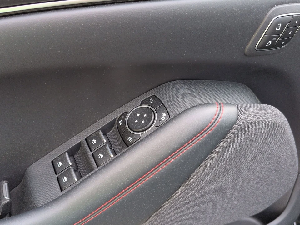 2025 Ford Mustang Mach-E - Image 14 of 21