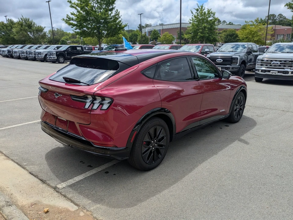 2025 Ford Mustang Mach-E - Image 4 of 31