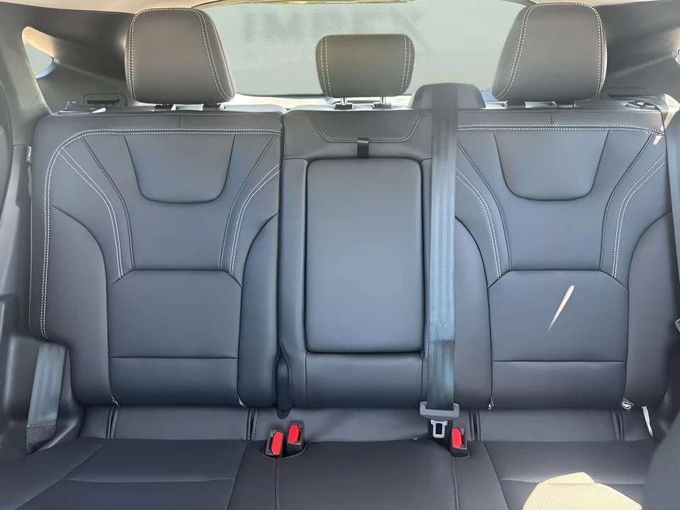2025 Ford Mustang Mach-E - Image 11 of 31