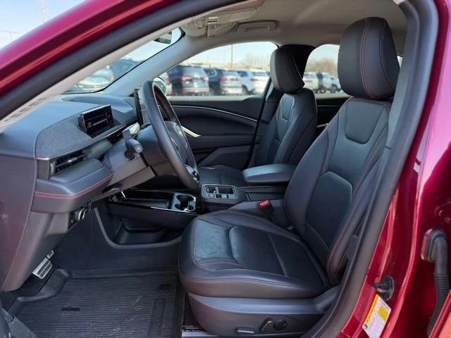 2025 Ford Mustang Mach-E - Image 17 of 20