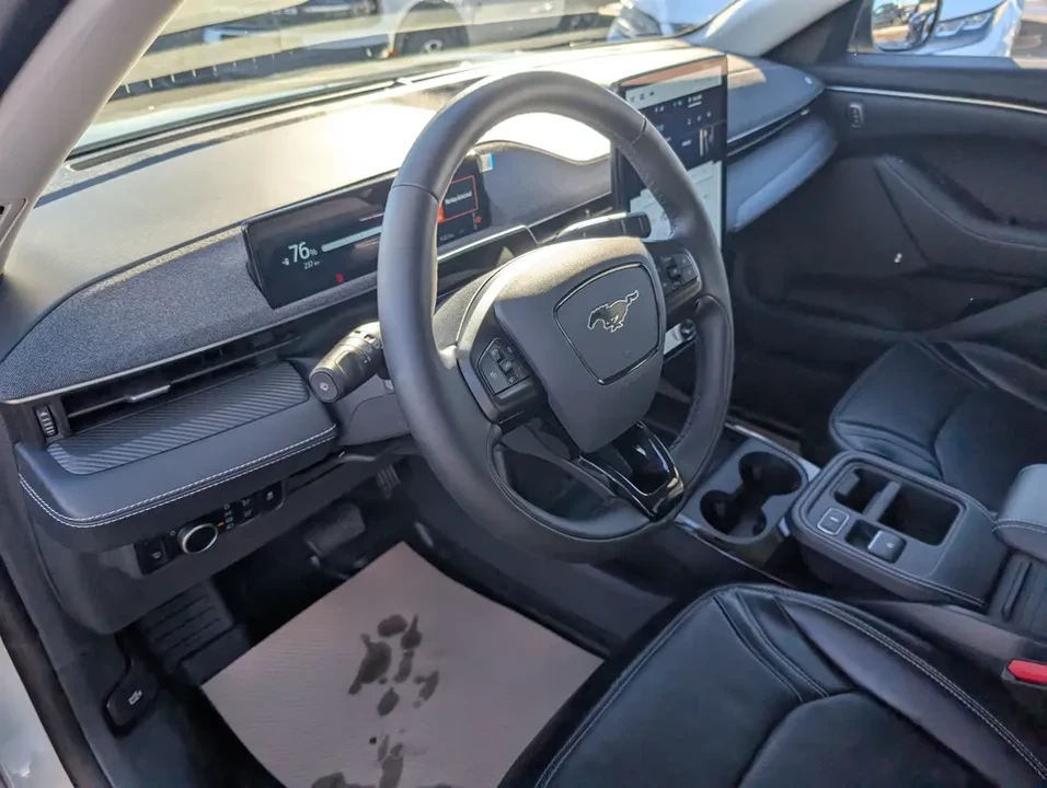 2025 Ford Mustang Mach-E - Image 5 of 14