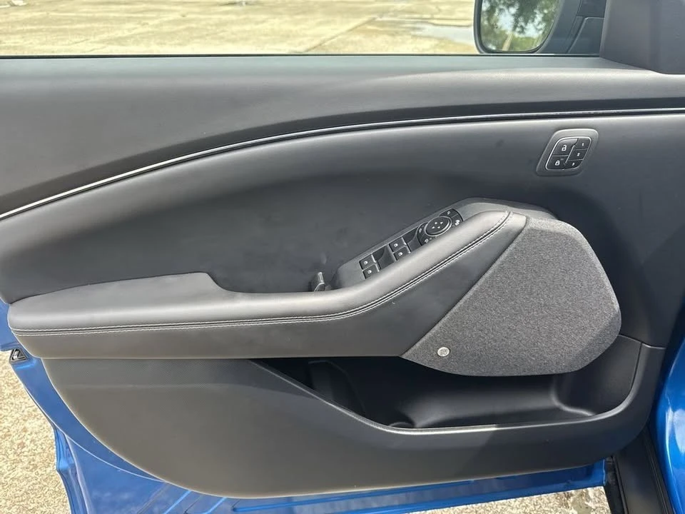 2025 Ford Mustang Mach-E - Image 14 of 19