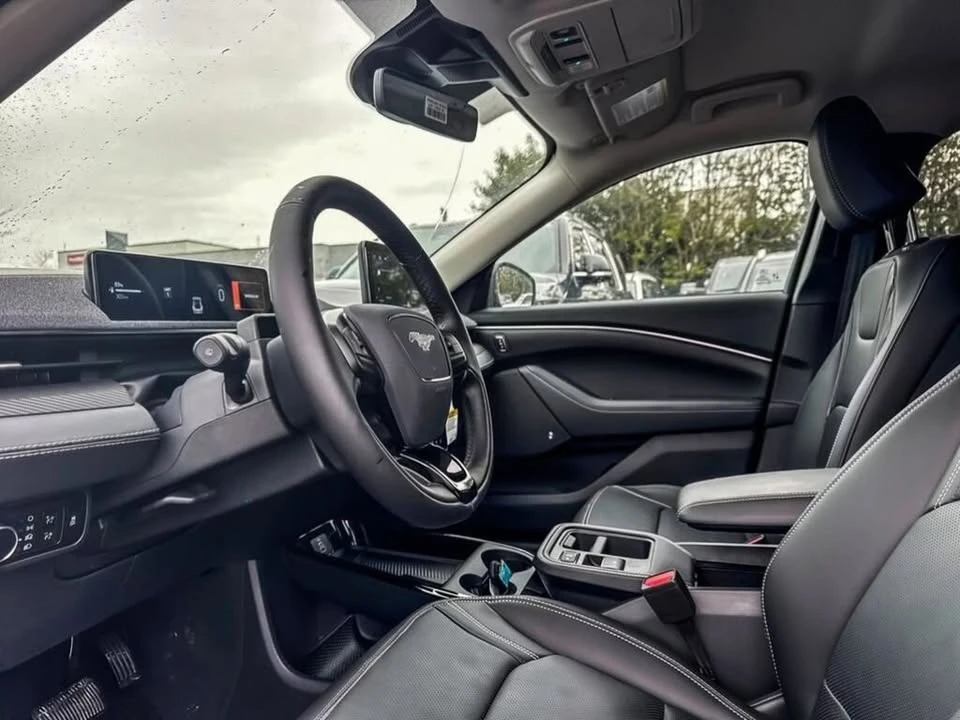 2025 Ford Mustang Mach-E - Image 12 of 19