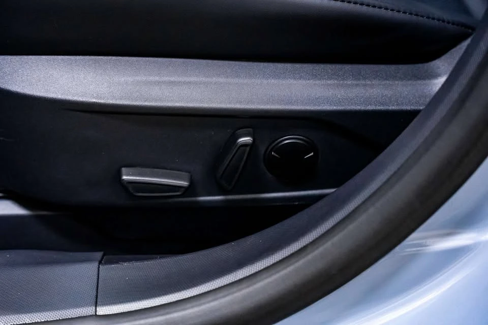 2025 Ford Mustang Mach-E - Image 19 of 20