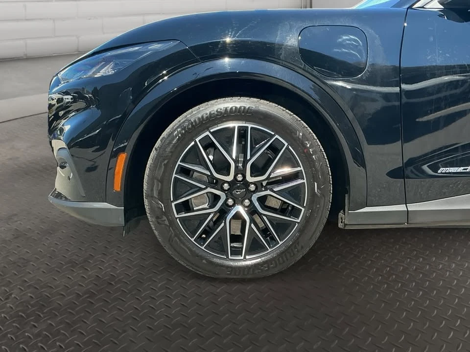 2025 Ford Mustang Mach-E - Image 9 of 20
