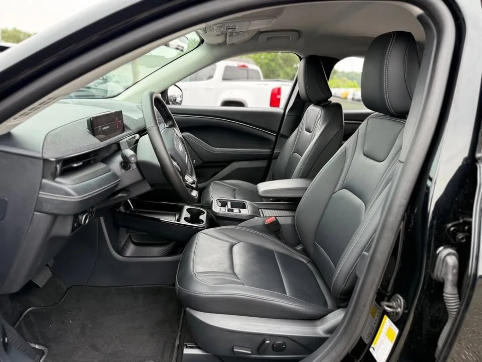 2025 Ford Mustang Mach-E - Image 13 of 20