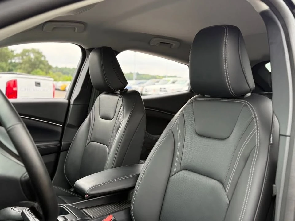 2025 Ford Mustang Mach-E - Image 14 of 20