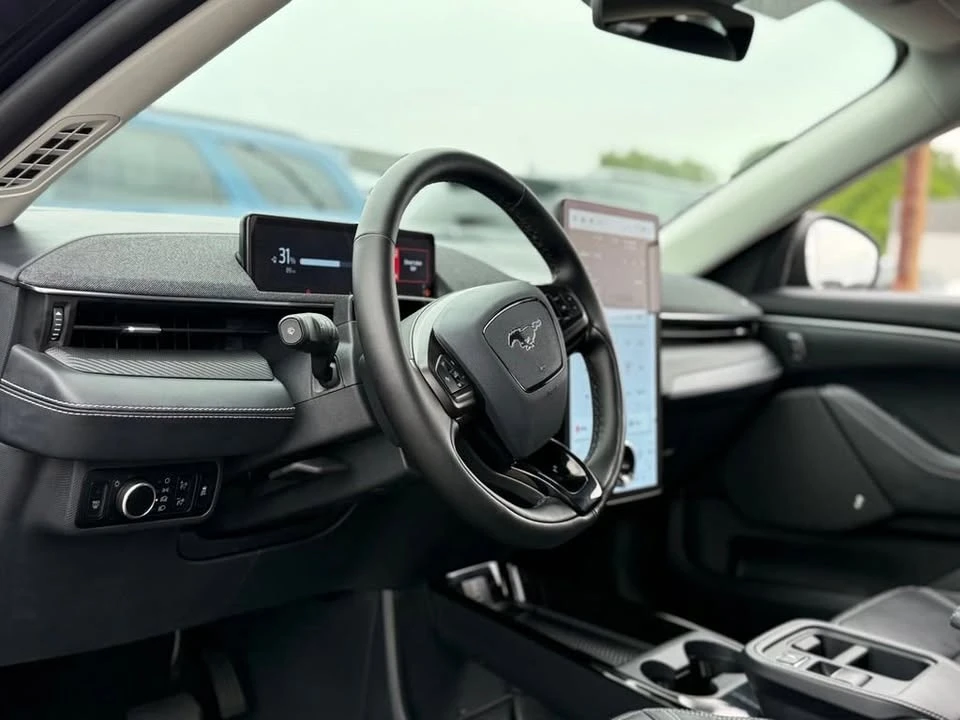 2025 Ford Mustang Mach-E - Image 12 of 20