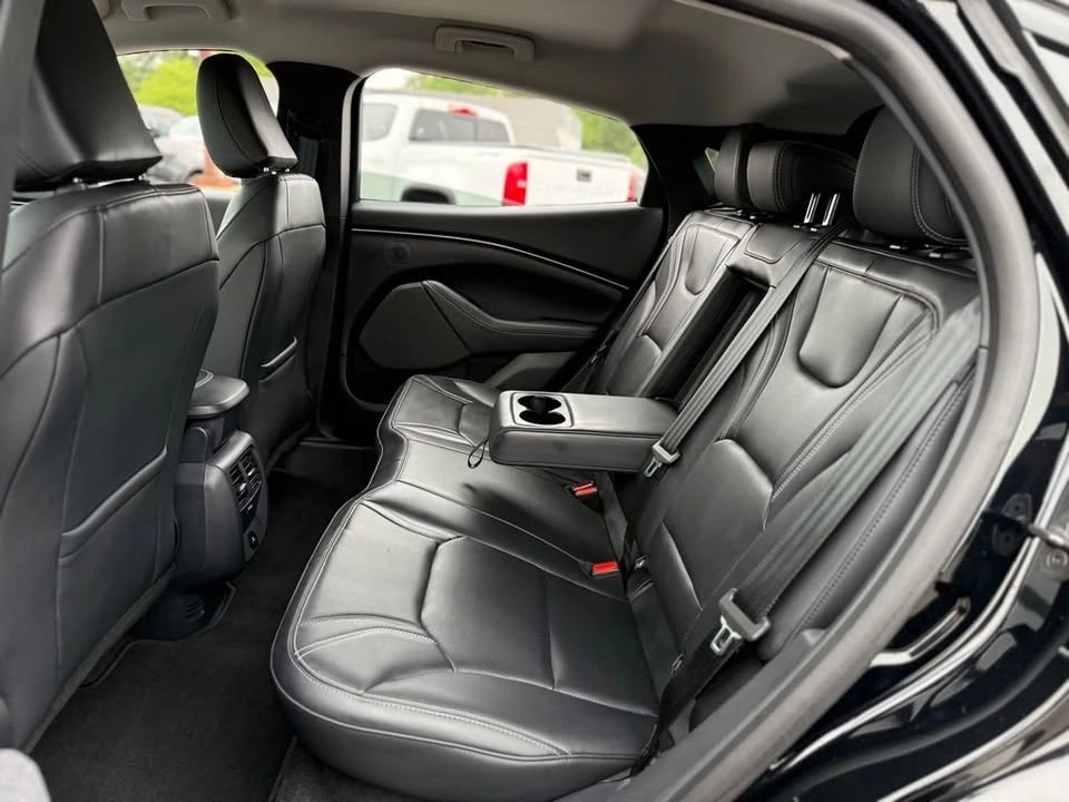 2025 Ford Mustang Mach-E - Image 16 of 20