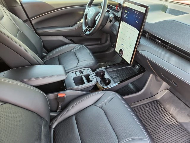 2025 Ford Mustang Mach-E - Image 16 of 20